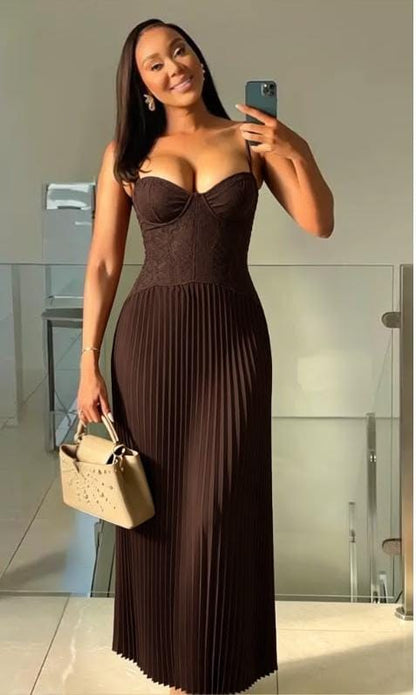 Slaydiva Lace Pleated Dress